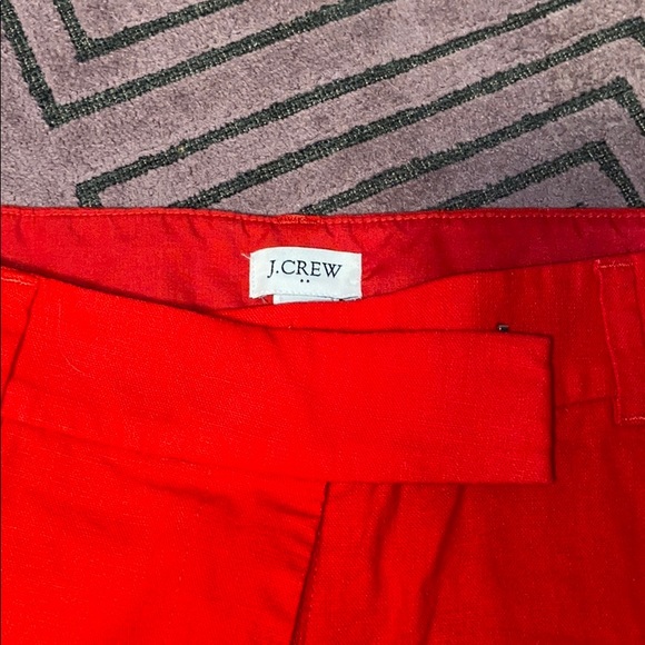 BARELY WORN jcrew red scalloped short - Picture 4 of 7